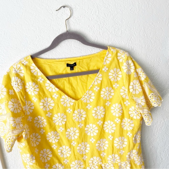 Talbots Top Women's XL Embellished Border Peplum Embroidered Coastal Preppy - Picture 3 of 8